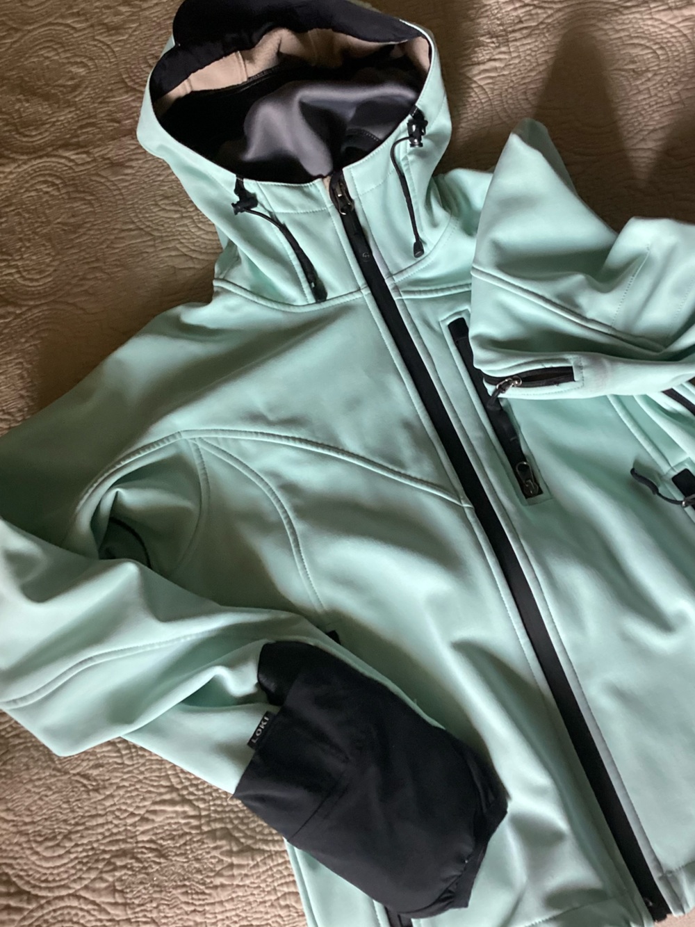 Women’s Mint Softshell Ski Jacket with Hood